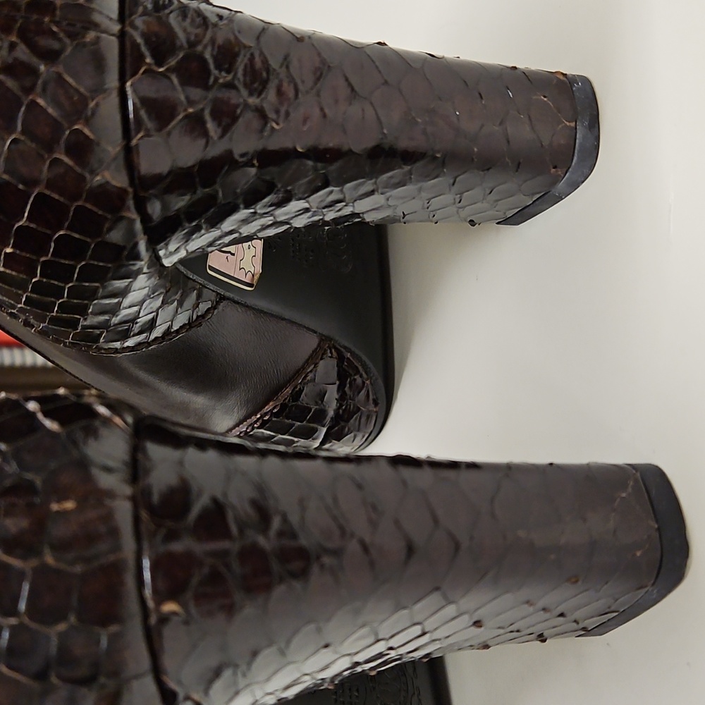 NWT Rodolphe Menudier Vero Cuoio Heels - Picture 11 of 11
